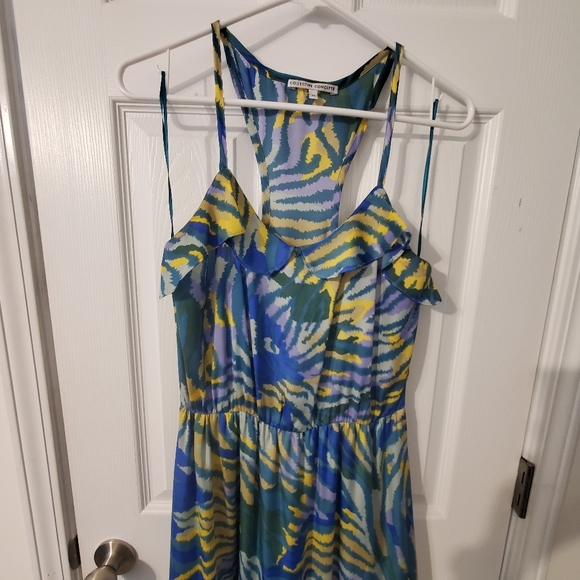 Women's Collective Collection Dress - Picture 5 of 6